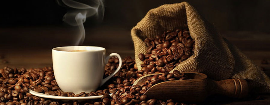 Sự khác biệt giữa cà phê pha máy và cà phê pha phin